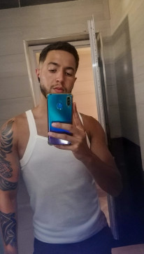 Steve Laouni, 25, Algeria