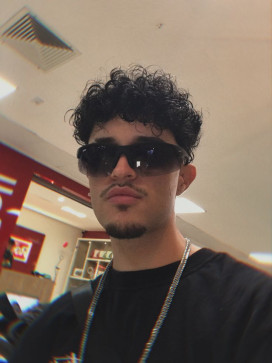 Emre, 18, Germany