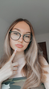 Amelia Sarah, 30, United States
