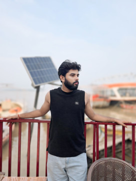 Alok Singh, 24, India