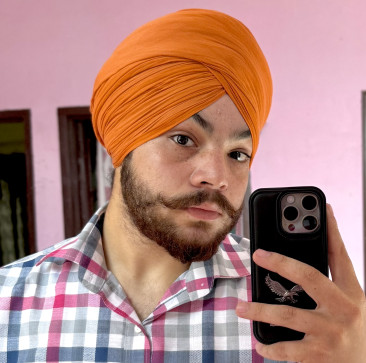 Toni, 20, India