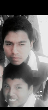 La Familia MC, 18, Peru