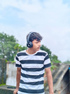 Shivam, 18, India