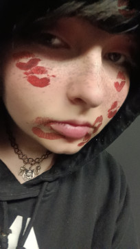 DizzyIzy, 18, United States