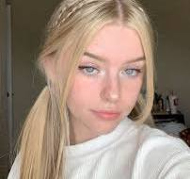 Annabel Mogg - Fay, 18, Australia