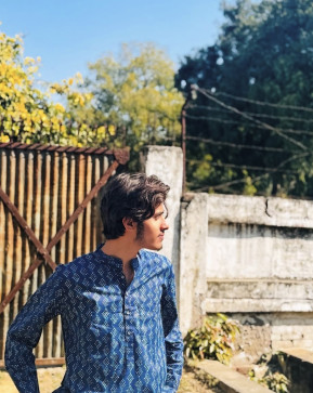 Aizam, 18, India