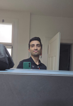 Rug, 25, Italy
