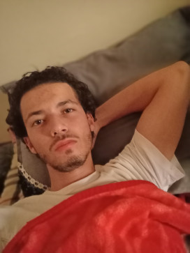 Rida Boss, 21, Canada
