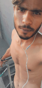 Farhan Ansari, 18, India