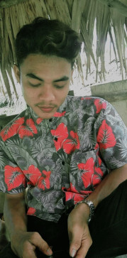 Riyan Sanjaya, 18, Indonesia