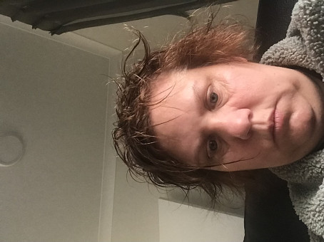 Leanne, 29, New Zealand