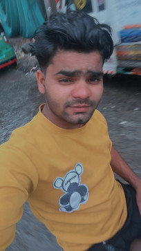 Naseer, 21, India