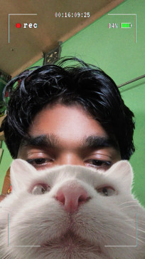 Samar, 18, India