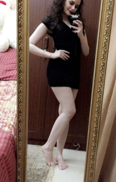 Malak, 20, Morocco
