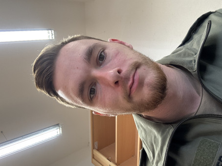Alex, 25, Germany