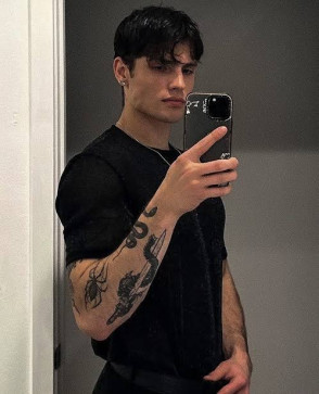 Tyler, 22, United States
