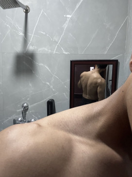 Oumlzguumlr, 34, United States