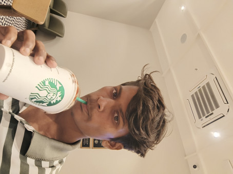 Mrj, 18, India