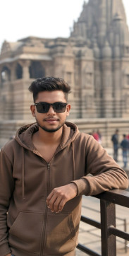 KRISHNA, 19, India