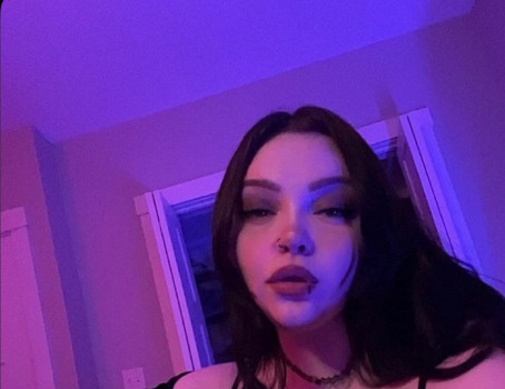 Blazinggoth, 18, Germany