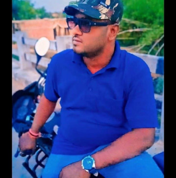 Aalok Kumar, 31, India