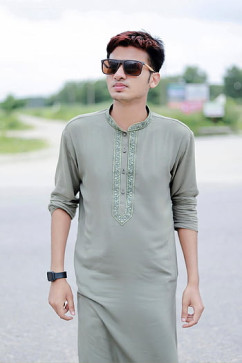 Md Tamim Sk, 18, India