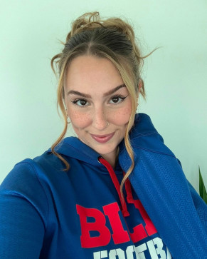 Karlee Grey, 29, United States