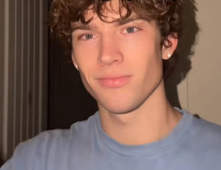 Hunter, 29, United States