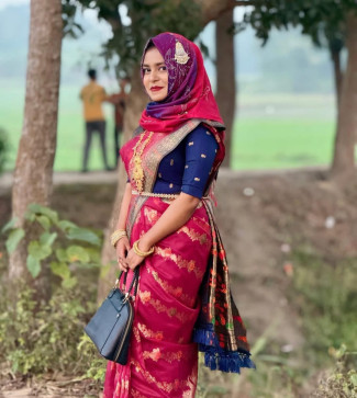 Priya, 28, India