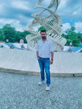 Mohit Kumar, 33, India