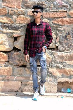 Zain, 22, India