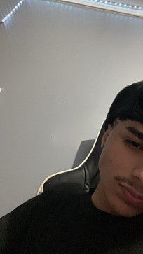 J, 18, United States