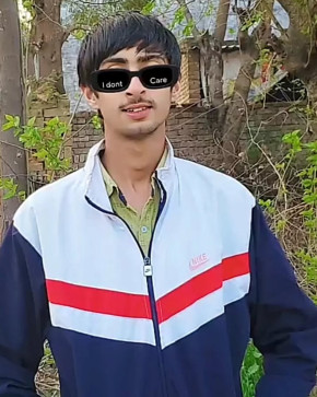 Vivek, 19, India
