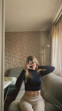 Sandra, 25, United States
