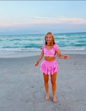 Liv, 18, United States