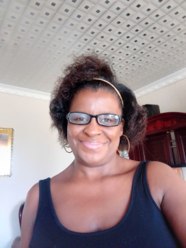Lionna, 48, South Africa