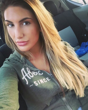 Isabel, 30, United States