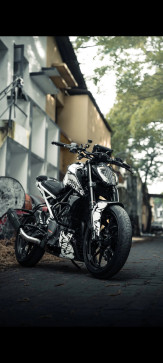 Villan, 19, India