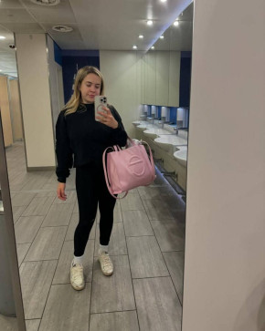 Olivia, 31, United States