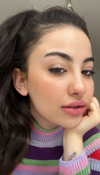 Luicia, 32, France
