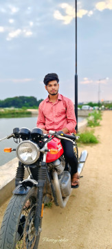 Zain, 20, India