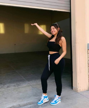 Hailey, 22, Australia