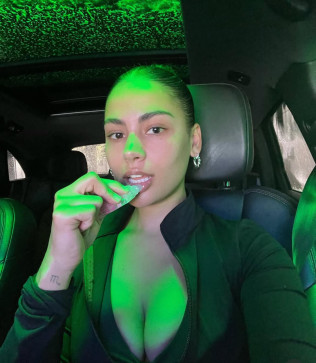Farida86, 32, Canada