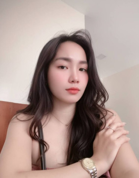 Ella, 29, Australia