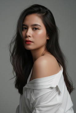 Laila San Pedro, 29, Philippines