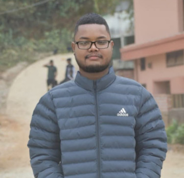 Munna Chuttal, 21, India