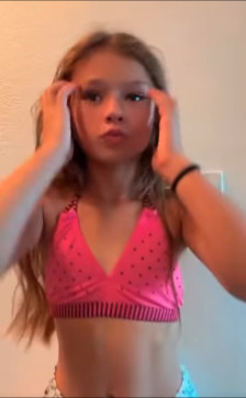 Sophie, 18, Croatia