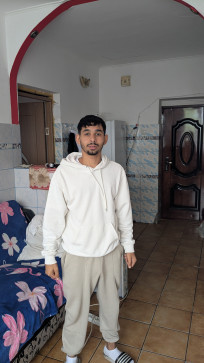 Vijai Iulian, 26, Romania