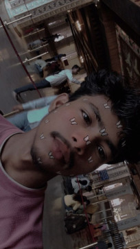 Suraj Rajbhar 69, 18, India