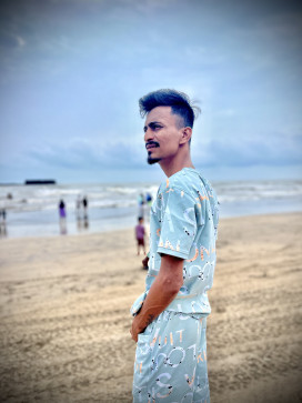 Aniket, 25, India